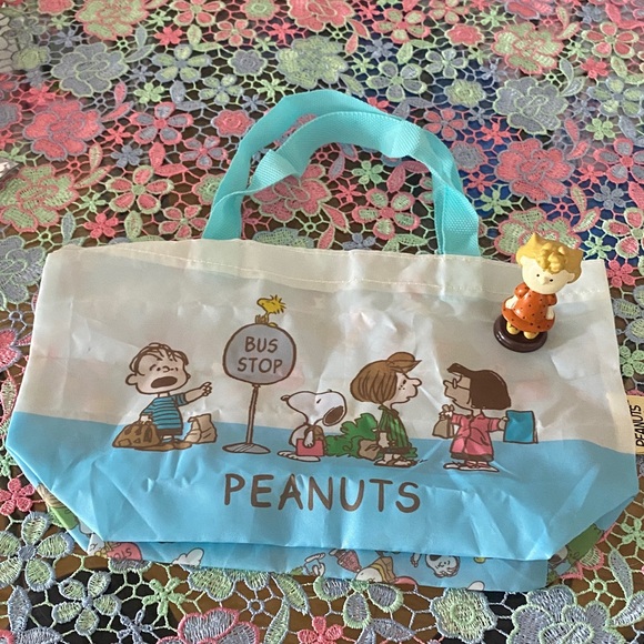Snoopy peanuts mini tote bag and sally figurine - Picture 1 of 5